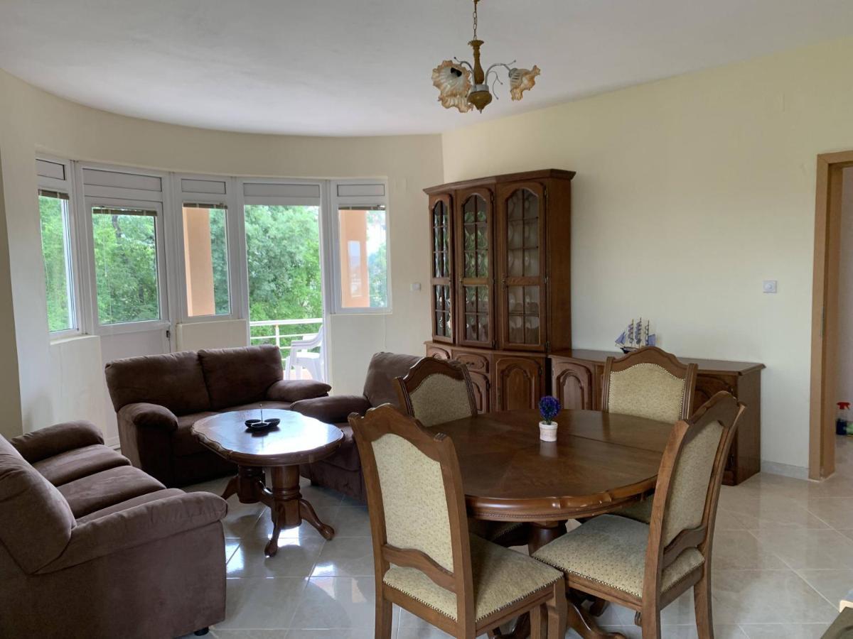 Guest House Koliqi - Hotel & Apartments Ulcinj Ngoại thất bức ảnh
