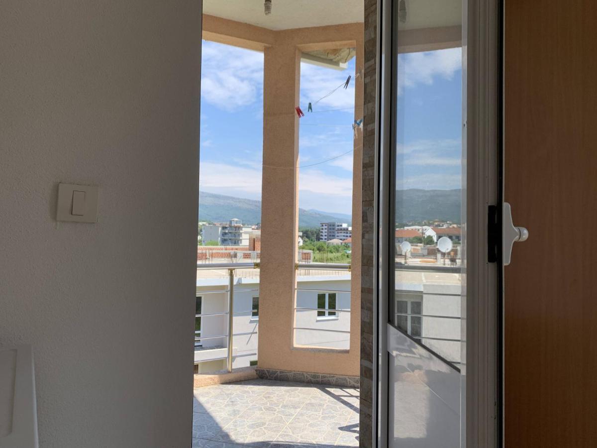 Guest House Koliqi - Hotel & Apartments Ulcinj Ngoại thất bức ảnh