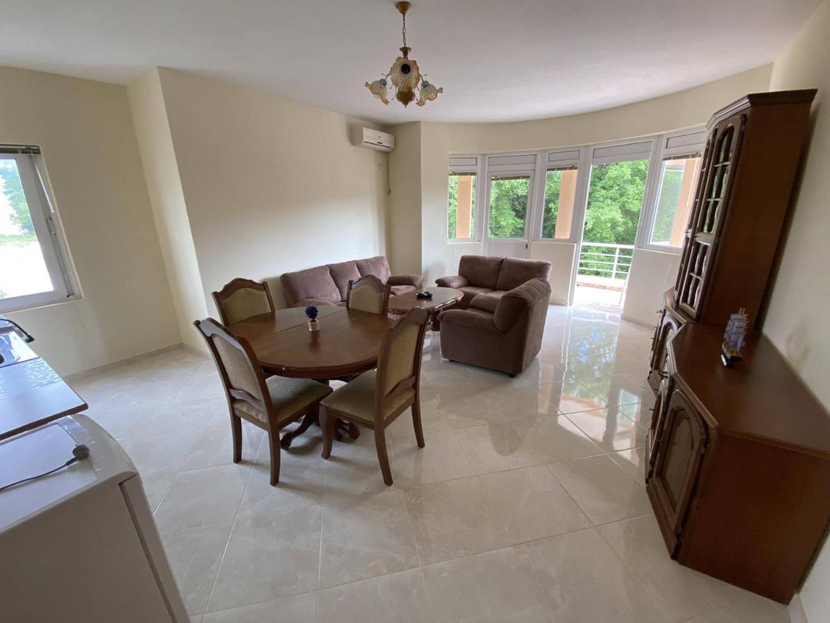 Guest House Koliqi - Hotel & Apartments Ulcinj Ngoại thất bức ảnh