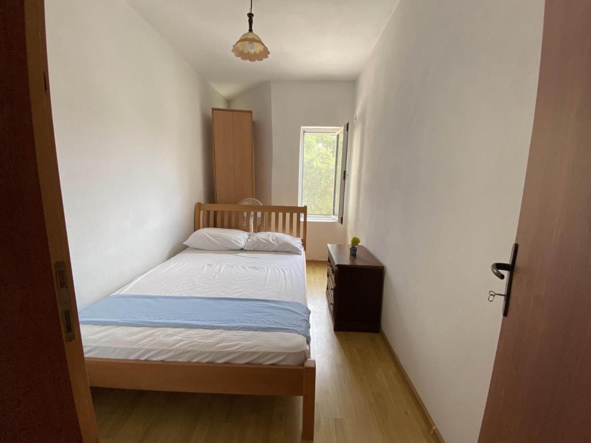 Guest House Koliqi - Hotel & Apartments Ulcinj Ngoại thất bức ảnh