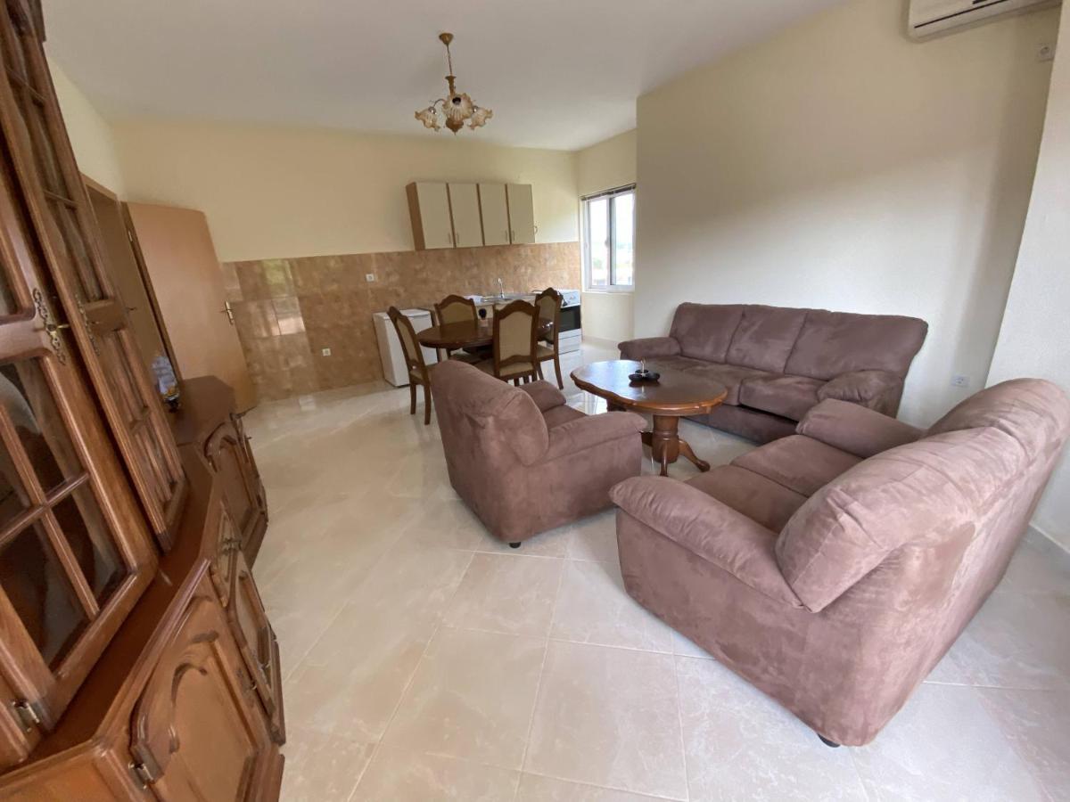 Guest House Koliqi - Hotel & Apartments Ulcinj Ngoại thất bức ảnh