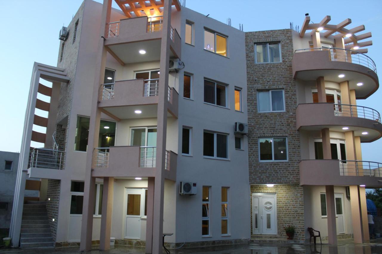 Guest House Koliqi - Hotel & Apartments Ulcinj Ngoại thất bức ảnh