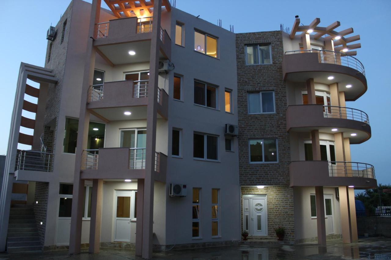 Guest House Koliqi - Hotel & Apartments Ulcinj Ngoại thất bức ảnh