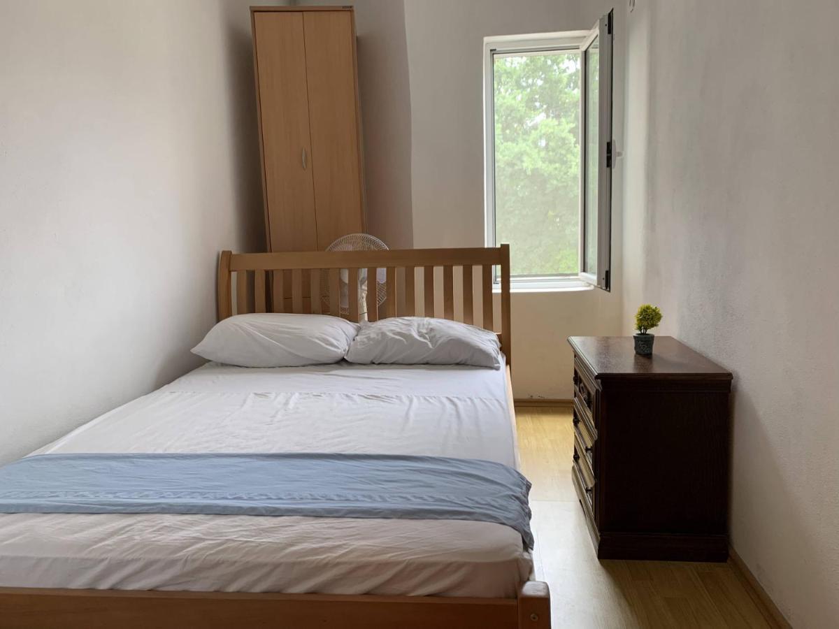Guest House Koliqi - Hotel & Apartments Ulcinj Ngoại thất bức ảnh