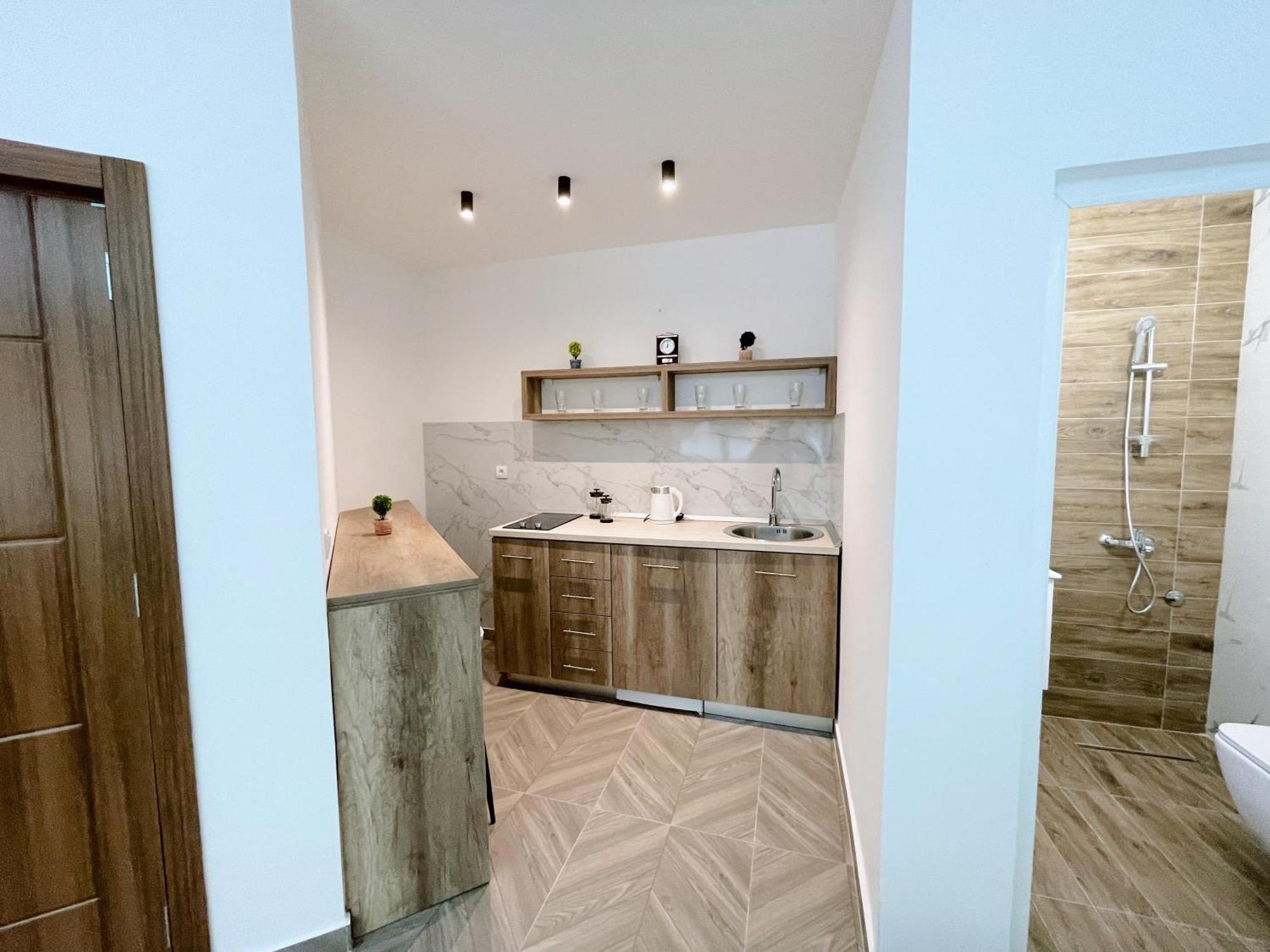 Guest House Koliqi - Hotel & Apartments Ulcinj Ngoại thất bức ảnh