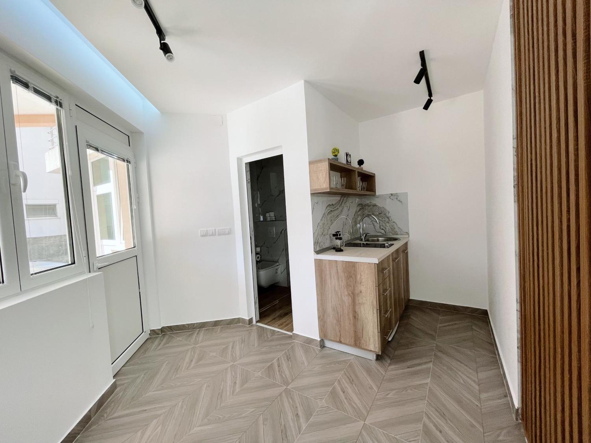 Guest House Koliqi - Hotel & Apartments Ulcinj Ngoại thất bức ảnh