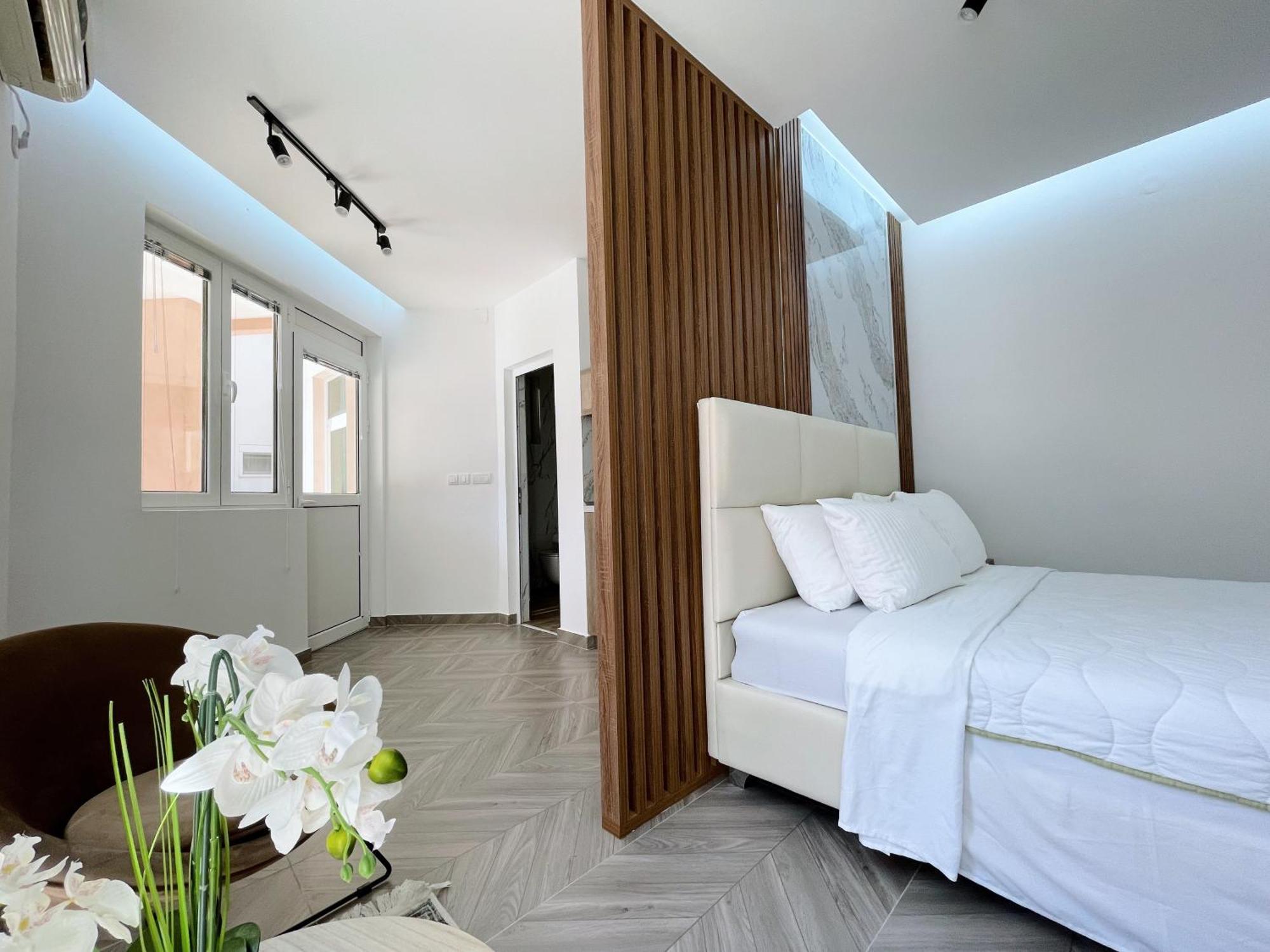 Guest House Koliqi - Hotel & Apartments Ulcinj Ngoại thất bức ảnh